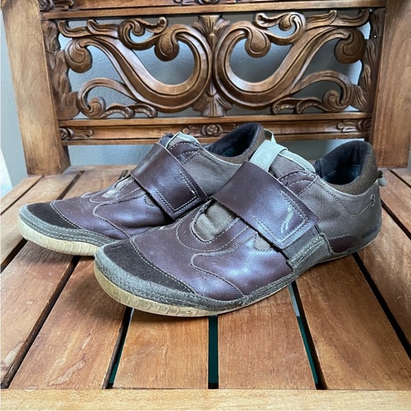 Leather Cushe Slip On Shoes - Picture 1 of 5